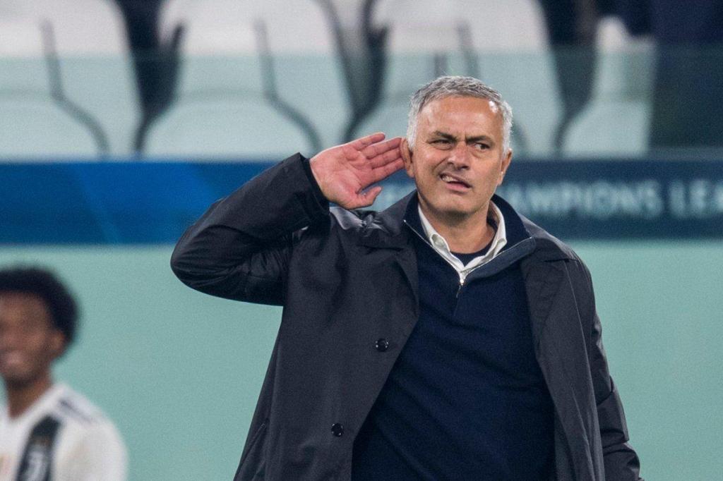 穆里尼奥获得几次世界最佳教练奖,穆里尼奥当选最近20年最佳教练