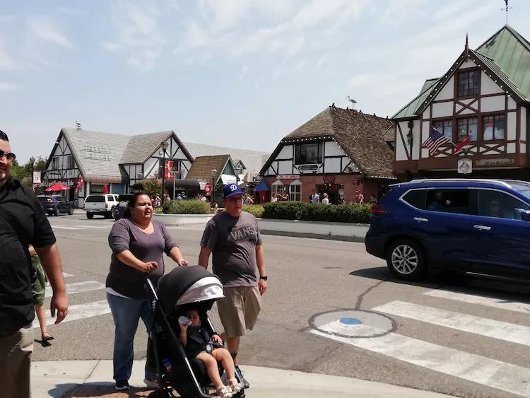 美国加州丹麦小镇,美国加州西雅图小镇