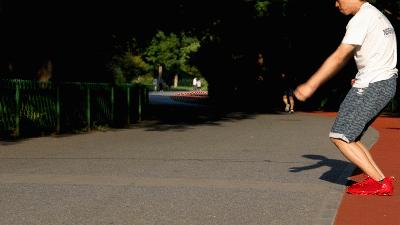 跑鞋今年最火的鞋,跑鞋最新款