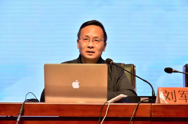 市钟吾初中打造“成贤学堂”建设优秀班群