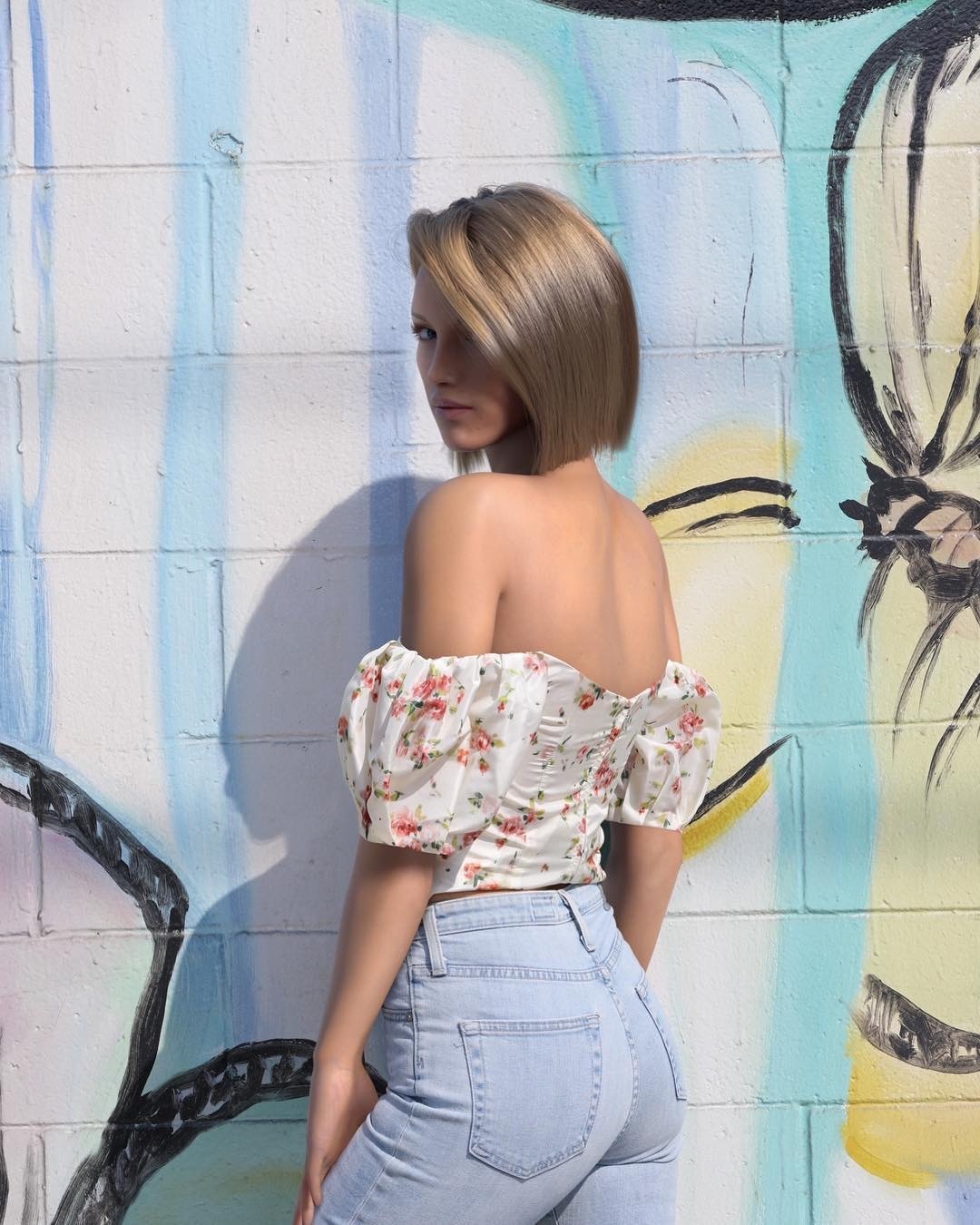 比假脸网红更可怕的虚拟网红，称霸时尚圈？