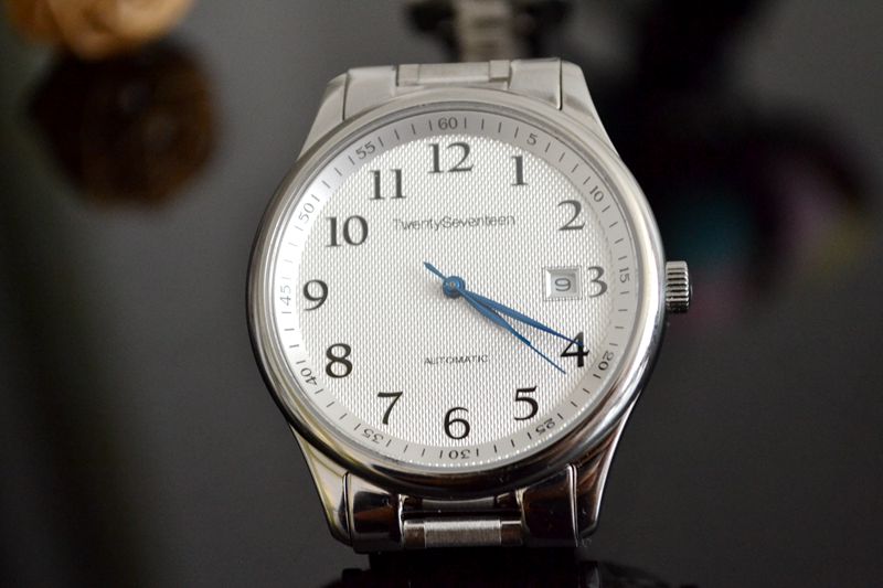 小米有品轻派机械表深海系列手表,小米2020年发布的699手表