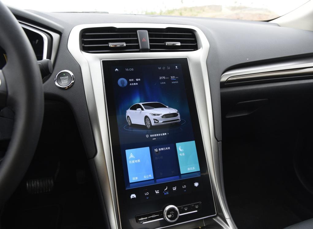 福特蒙迪欧和本田雅阁哪个好,雅阁1.5智享和蒙迪欧1.5豪华