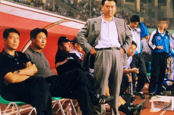 王健林马云赵本山谈足球,足球马云王健林