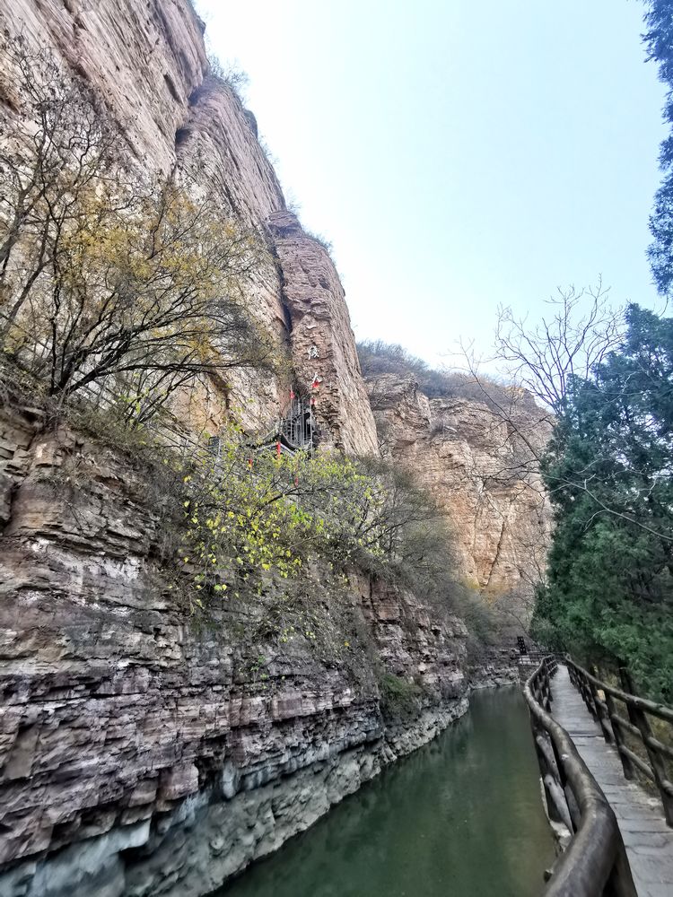 湖北卫视人工天河红旗渠纪录片,实拍人工天河红旗渠视频