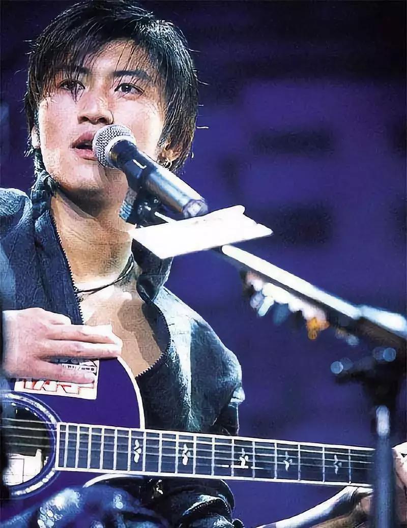 这些用心不用力过猛的爱*歌国**曲，才是华人子民的心声