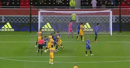 亚冠卫冕冠军出局,欧冠最新赛况拜仁晋级4强