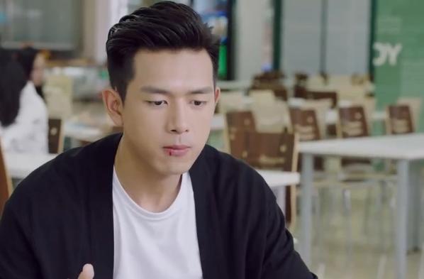 走进你的生活，为何家长见面不提前告诉我？（佟年内心独白）