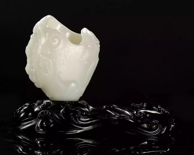 你知道玉是什么吗,你戴的是什么玉