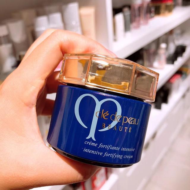 修护紧致提拉滋润保湿好用的面霜,18种抗皱紧致面霜排行榜