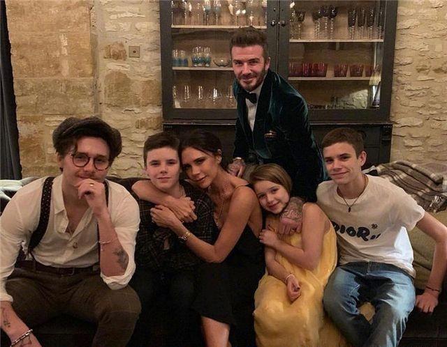 贝克汉姆与c罗差多少岁,贝克汉姆和c罗年轻时