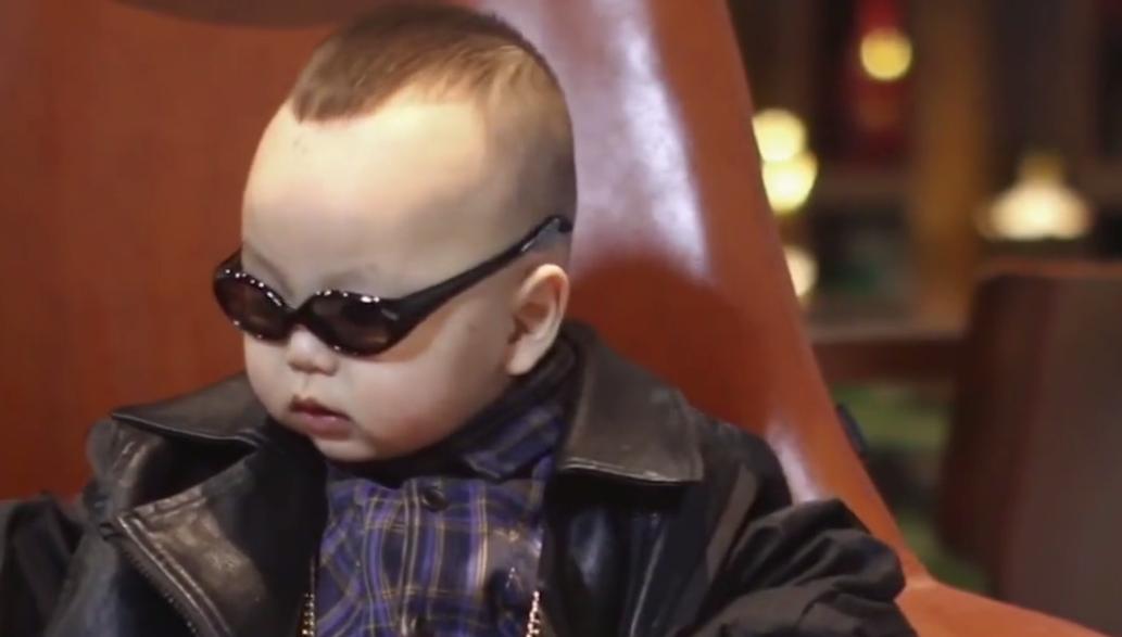 一岁萌娃获“尿不湿影帝”，一个镜头5种表情，被誉为星爷接班人