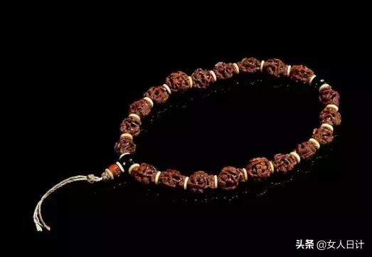 土豪看价值连城的东西,真正的土豪手串