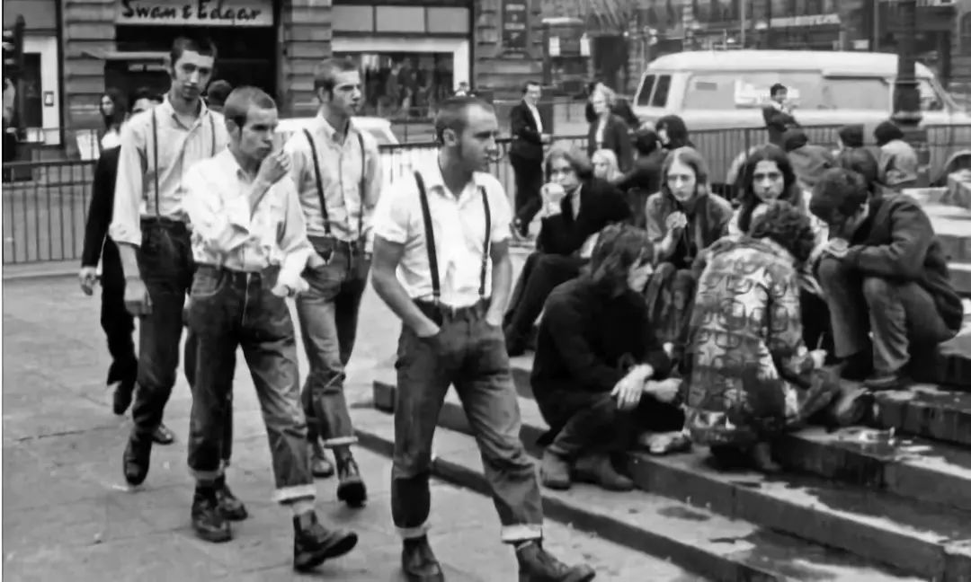 马丁靴到底值不值得买,马丁靴怎么样才能买便宜又好看