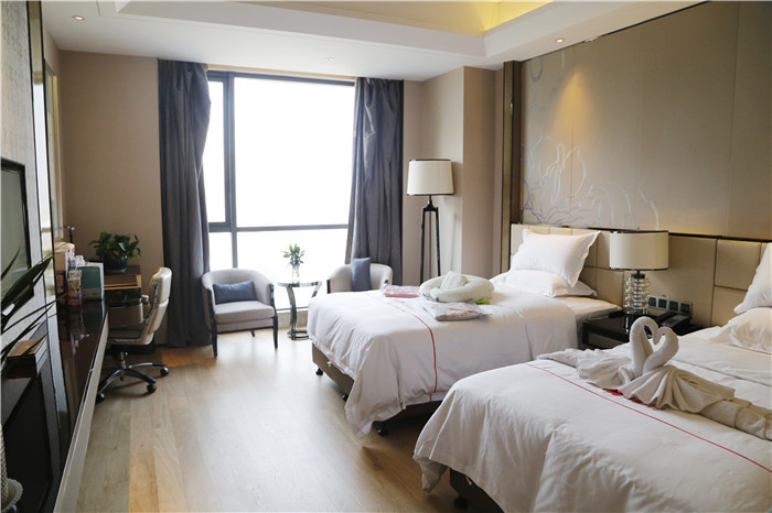 坚强妈妈桑兰阜阳有约，喜喜月子12年庆暨阜阳店开业