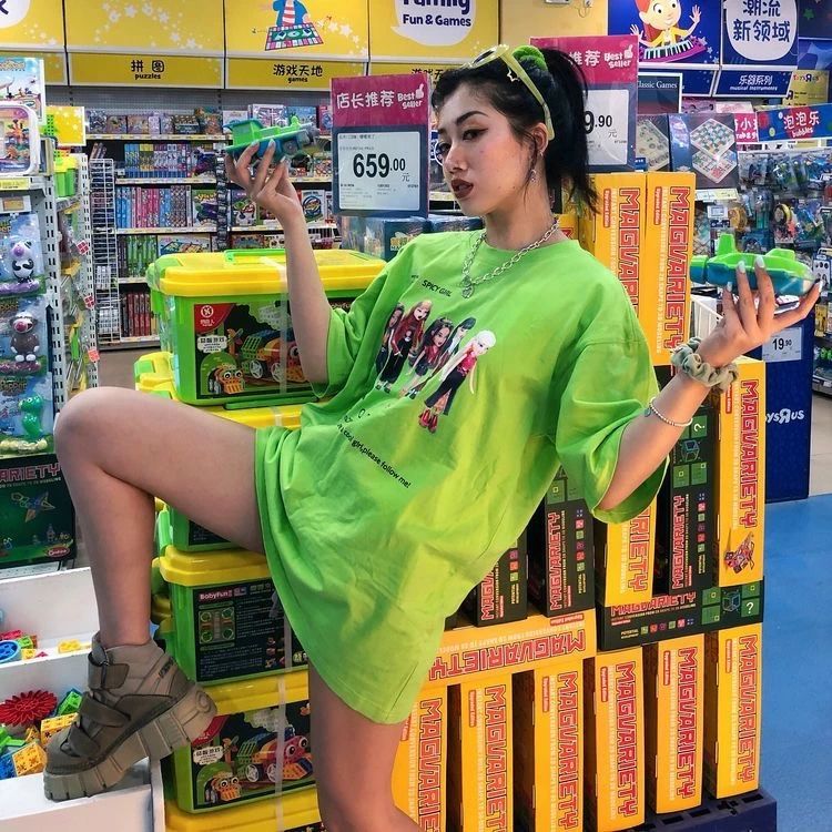 杨幂一万块钱毛衣,杨幂什么单品都能穿好