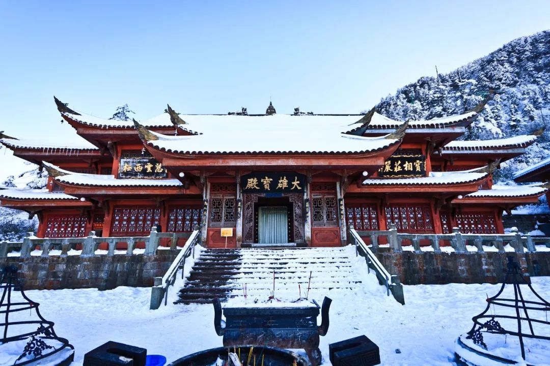 四川普贤菩萨攻略,四川峨眉山普贤菩萨最灵的寺庙
