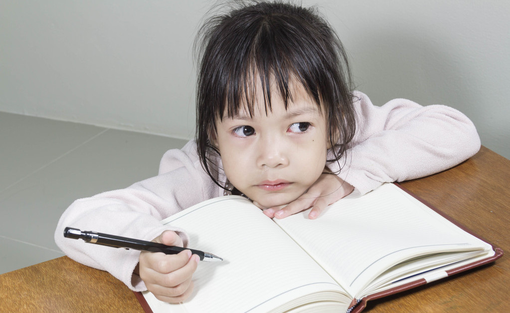 孩子一学习就喊累，玩起来就不觉得，家长引导孩子“乐学”