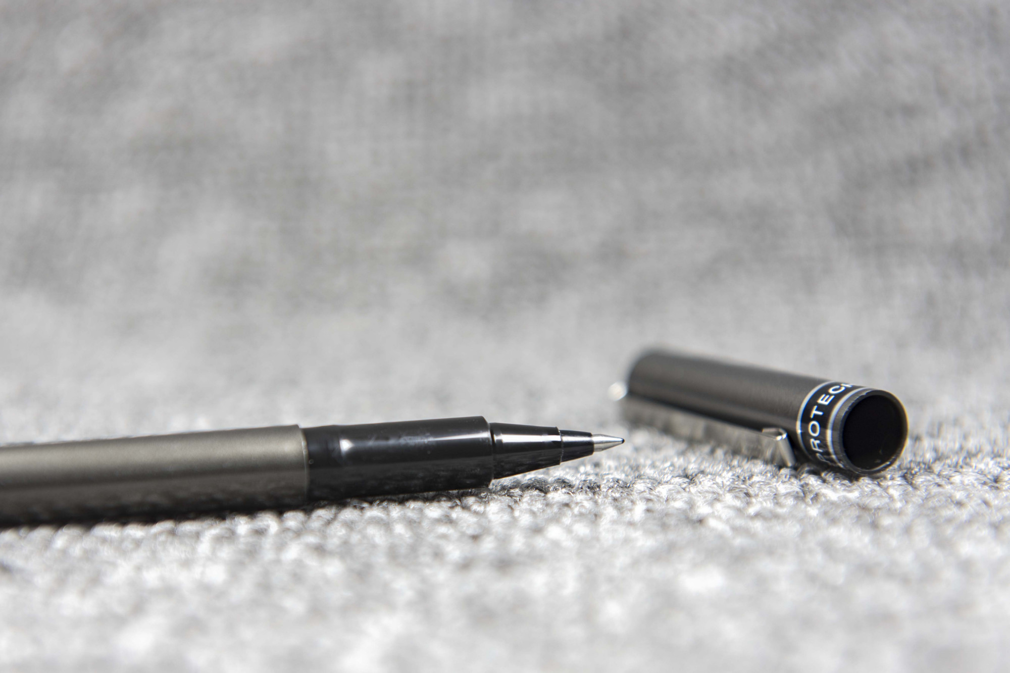 日本uni-ball三菱中性笔,三菱uni中性笔