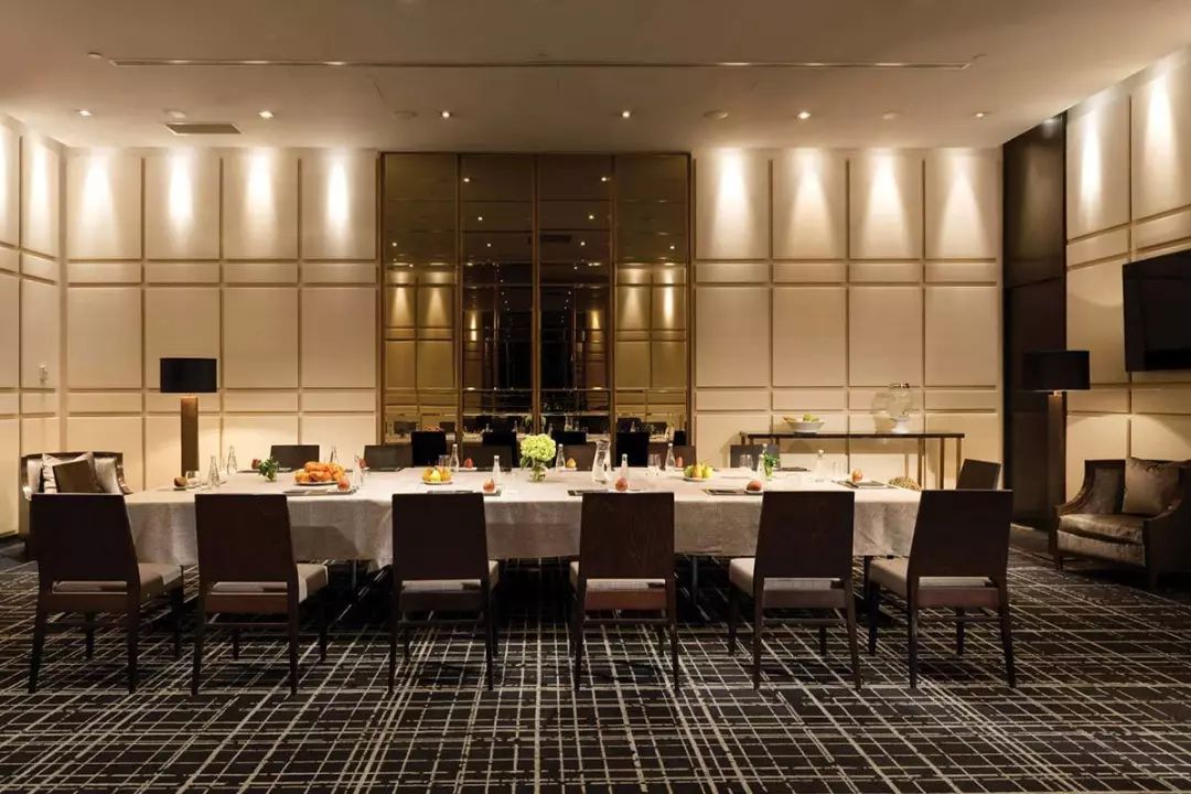 英伦酒店设计大师,顶级奢华酒店室内设计