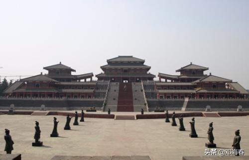 古人没有沐浴露和香皂，如何洗澡？皇帝去泡温泉，老百姓怎么办？