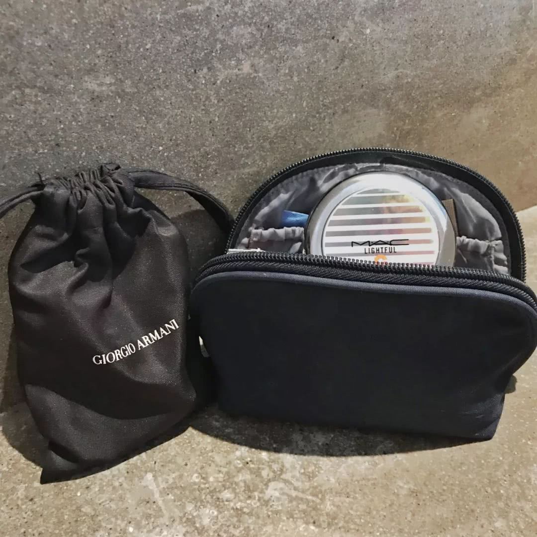 编辑部化妆包大公开,新年出行这样带就够了!