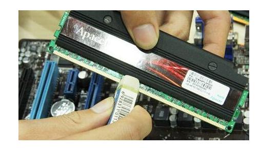 电脑开机后屏幕亮但无法显示桌面,电脑开机屏幕亮了但是什么也没有