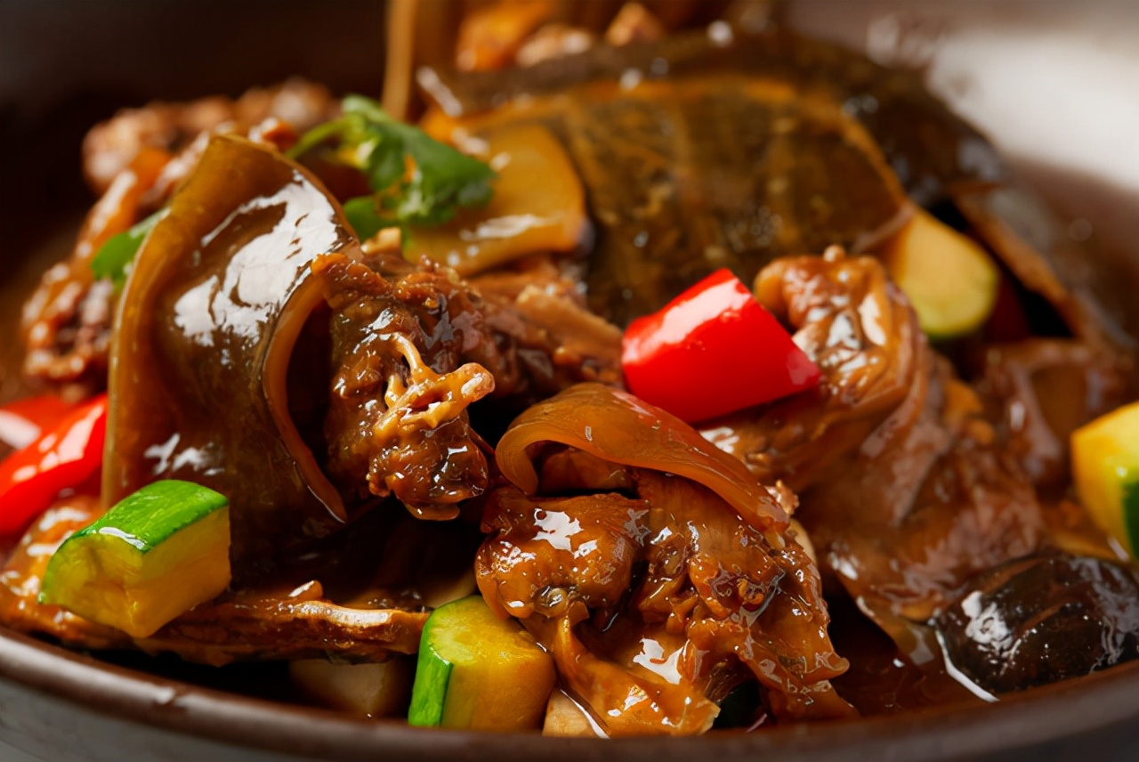 吃鸡蛋的禁忌吃什么食物,吃鸡蛋的好处和注意事项