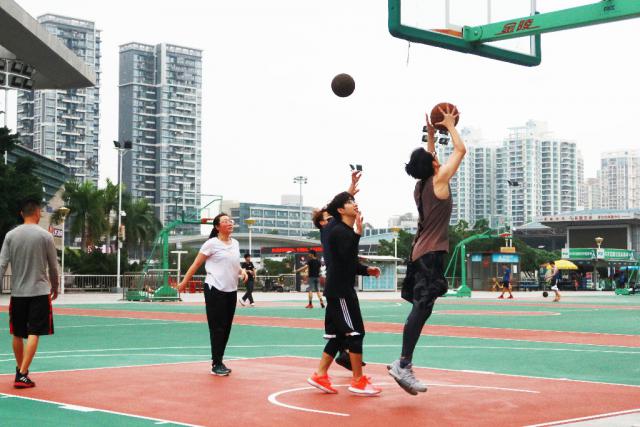 宝安体育中心篮球场怎么走,宝安体育馆羽毛球场在哪里