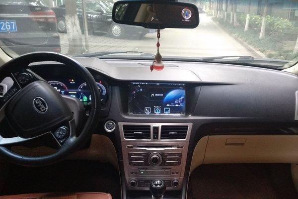 比亚迪思锐2013款1.5t手动尊贵型,比亚迪思锐2013款1.5t自动豪华型