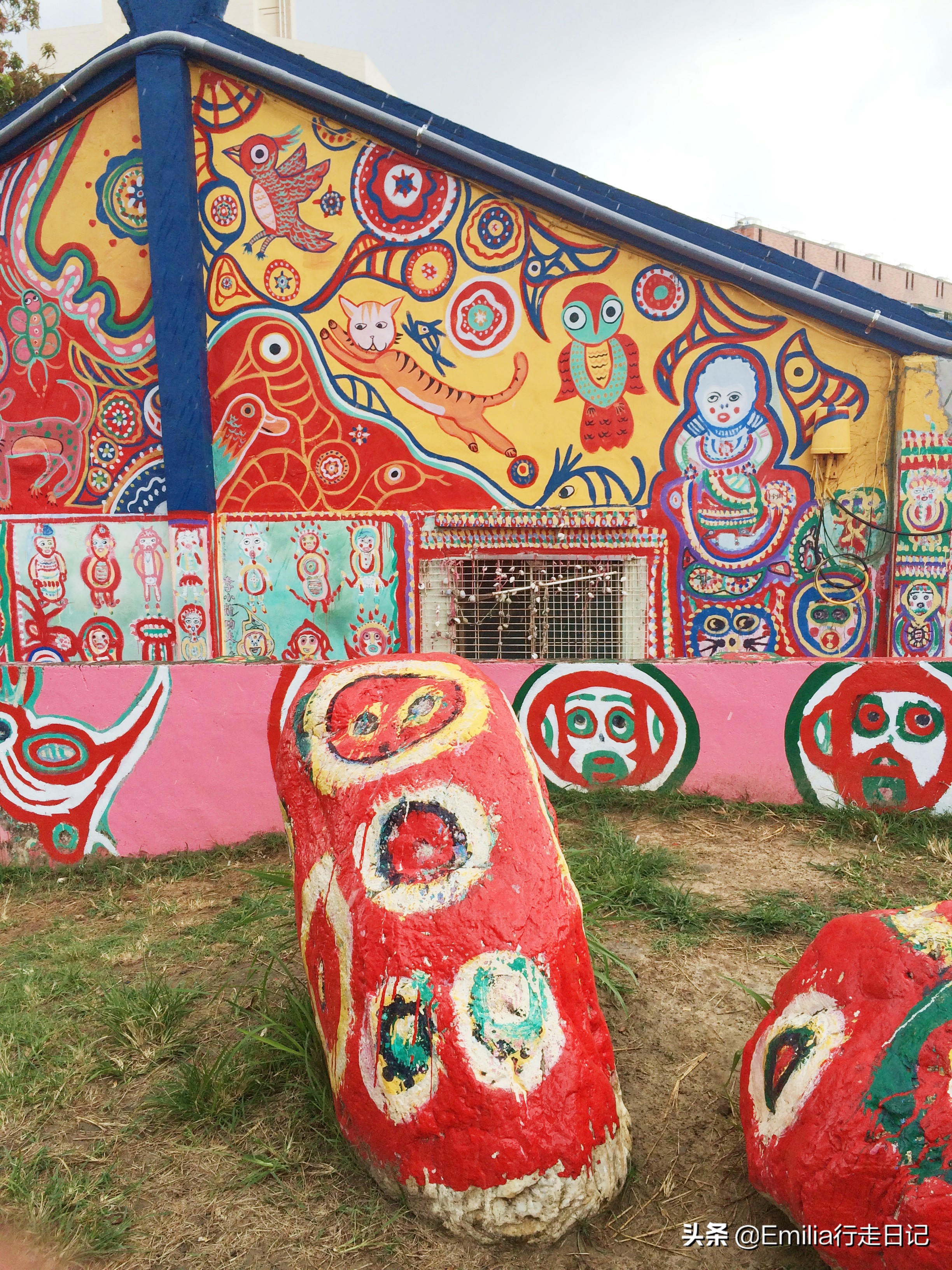 台湾眷村老人画画,台湾彩虹眷村老兵现状