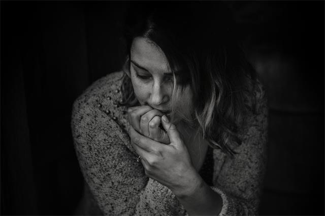 每天都很担心坏事发生怎么办,教你一招告别焦虑症