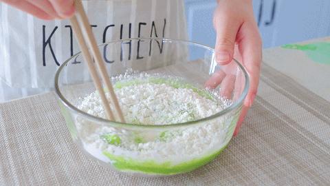 秋葵鸡蛋糕的做法宝宝辅食,山药黑芝麻蒸鸡蛋糕给宝宝吃