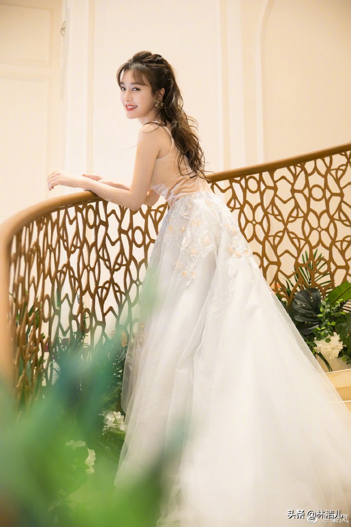 秦岚魅力爆棚,秦岚一见钟情完整视频