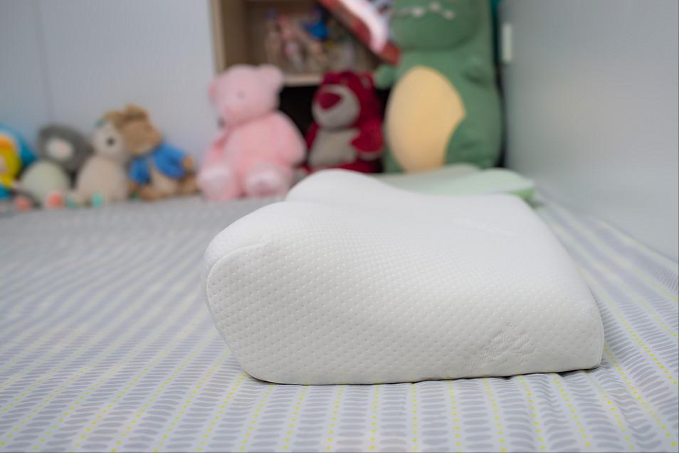 怎么选择适合自己的颈椎枕头,怎么选适合脖子的枕头