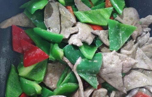 土匪猪肝香辣开胃下酒又下饭,香辣猪肝湖南特产麻辣零食的做法