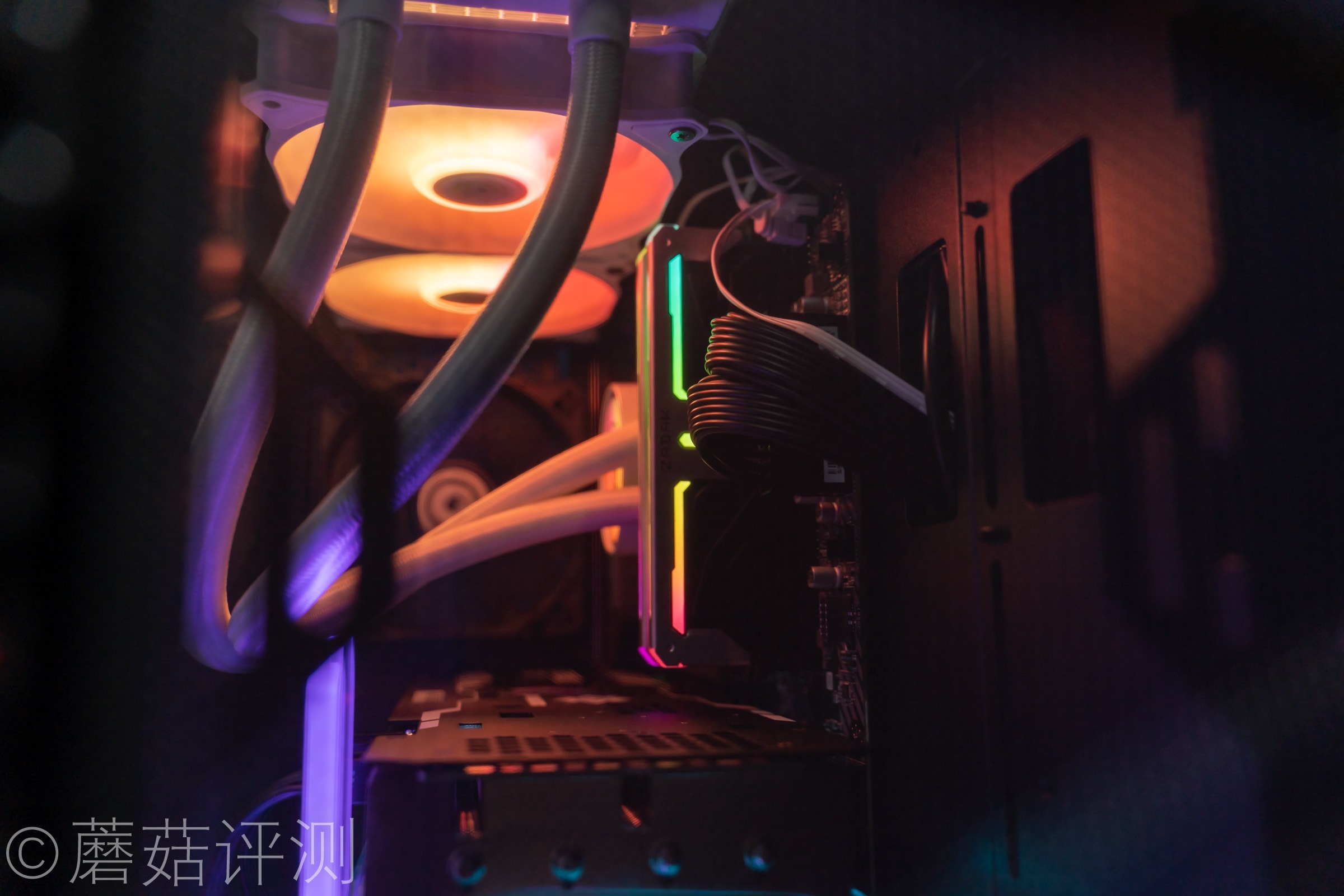 艾湃电竞机箱白色,艾湃电竞水冷评测