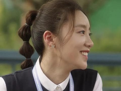 林有有和凌玲谁更好,林有有和凌玲谁最讨厌