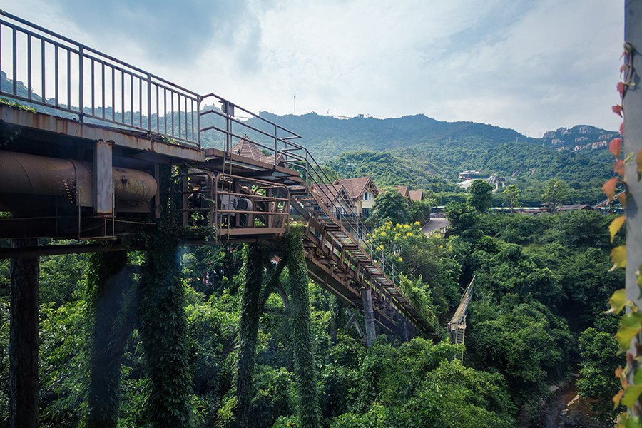 华侨城瀑布酒店房+餐+票，全部只要499！景区VIP通道免排队等你来