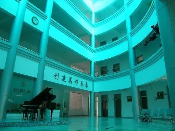 横贯6区！辐射15所名小！住在沿线的家长赚翻了