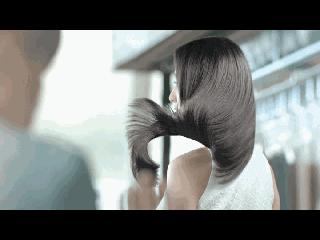 理发师吹的头发特别柔顺,为什么理发店吹出的头发那么蓬松