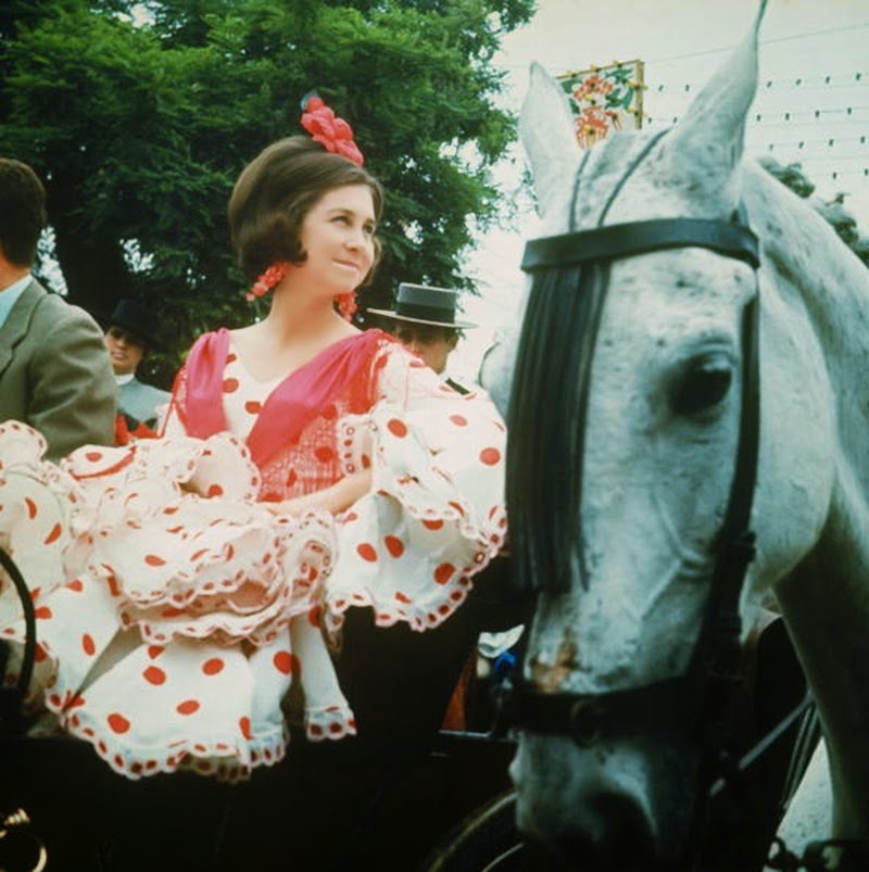 从不输戴安娜残成皱皮老太太，西班牙索菲亚大变样，都怪花心丈夫