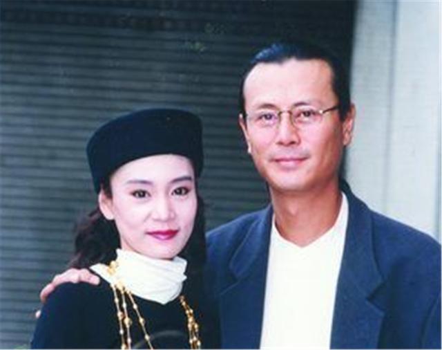 她是范冰冰的恩人，曾被抛弃流产不育，中年又意外丧夫，悲惨一生