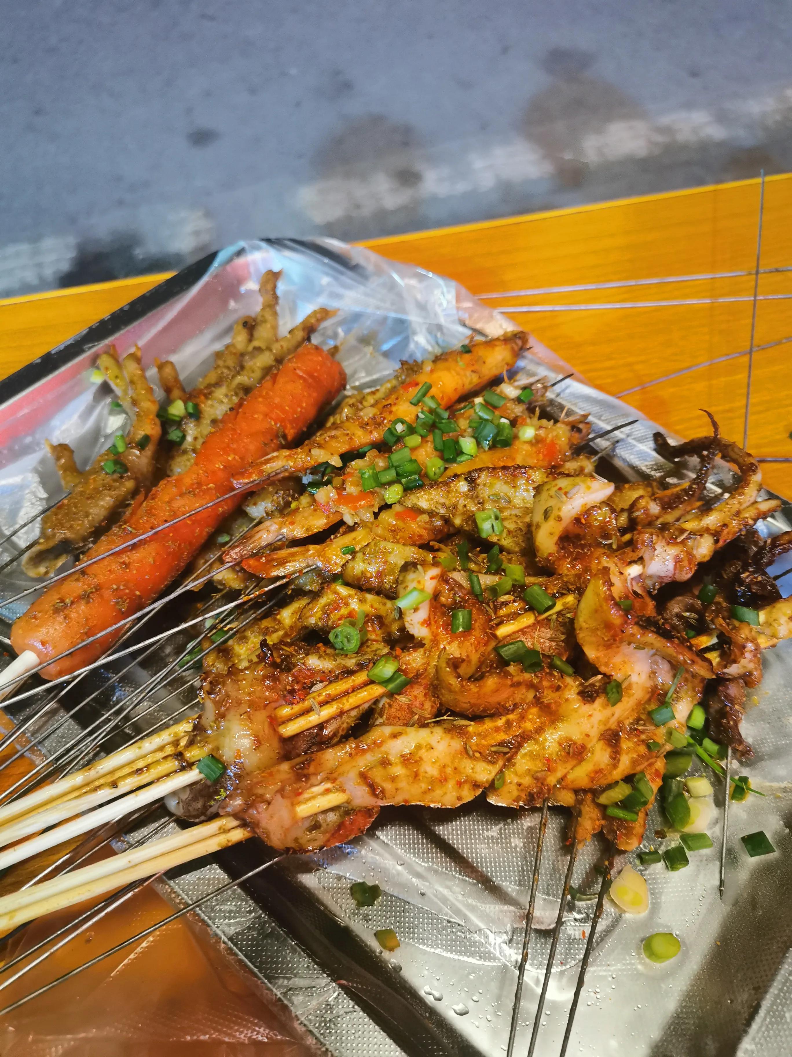 汉阳江滩户外烧烤,汉阳有名的烧烤做的很久的