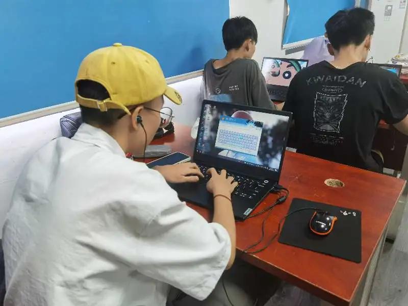 激昂打字声，指尖显神速|TR03002班打字比赛