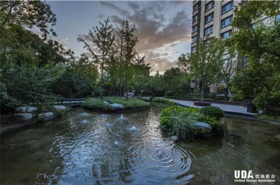 龙湖滟澜山建筑风格,龙湖滟澜山景观设计方案