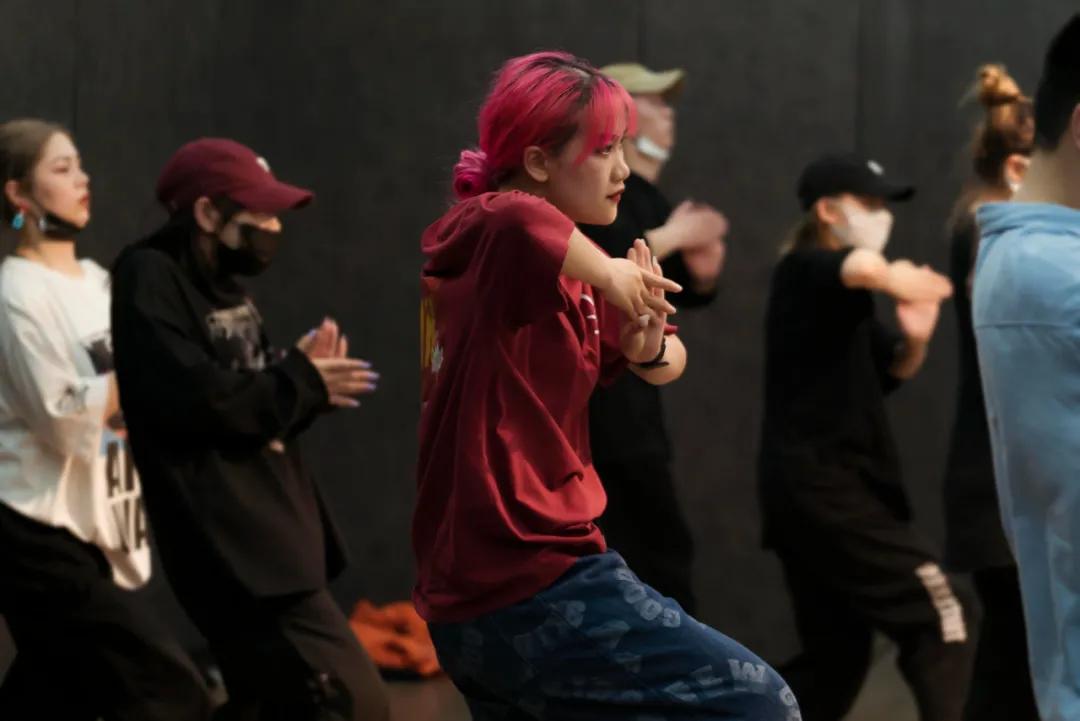 没有舞蹈基础怎么扒舞,遇见心动的舞蹈想学怎么办