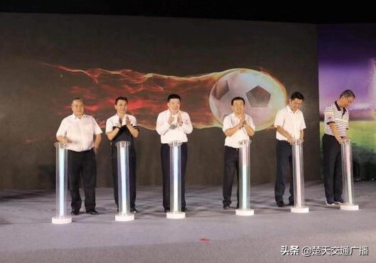 社区足球比赛图片,武汉社区足球赛决赛