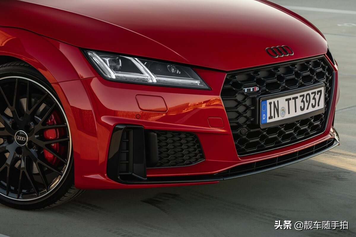 新款奥迪tt欣赏,奥迪tt性能版换代颜值还是那么帅