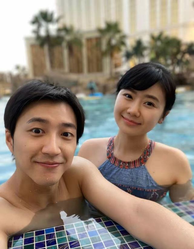 福原爱被家人4年冷*力暴**？婚姻新状况，女方身边有小6岁异性朋友